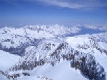 Panorama nord-ouest du sommet, vers le nord de Belledonne