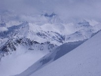 Les aiguilles d'Arve au loin